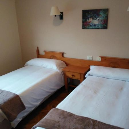 Albergue Hostal Sao Telmo Туй Экстерьер фото