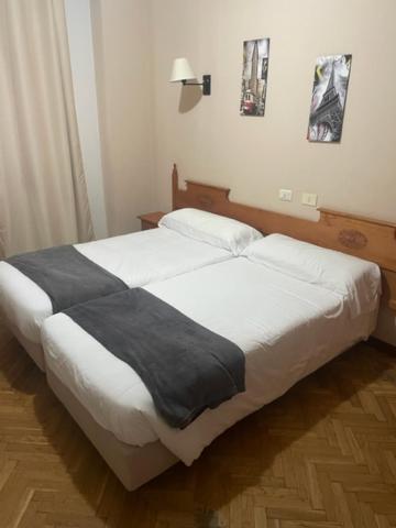 Albergue Hostal Sao Telmo Туй Экстерьер фото