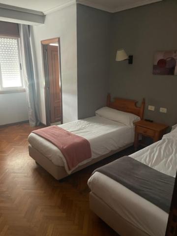 Albergue Hostal Sao Telmo Туй Экстерьер фото
